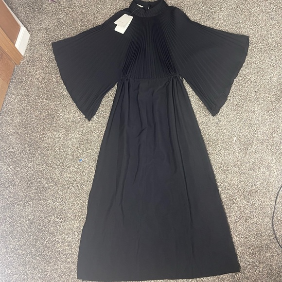 GUCCI 2020 TENT DRESS BLACK - Picture 4 of 13